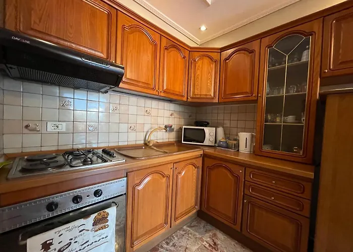 Pine-Tree Spacious 2 Bdr Apartment Near Tanners\' Bridge With Hot Tub